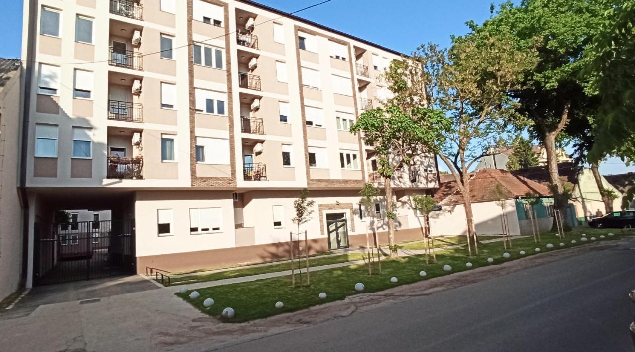 Aurora Διαμέρισμα Σουμπότικα Εξωτερικό φωτογραφία
